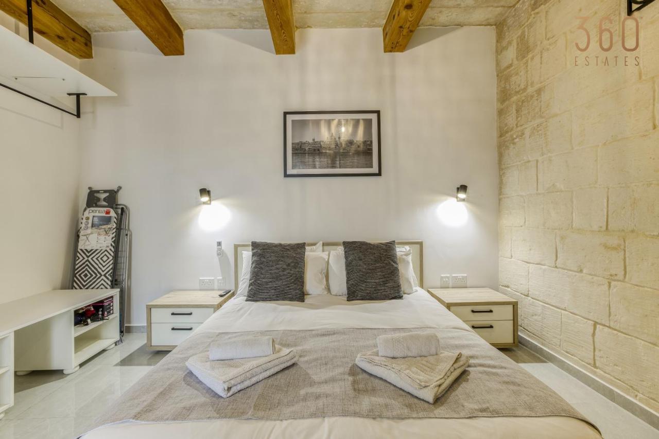 A Lovely 1Br Home With Balcony Just Off The Coast By 360 Estates Saint Julian's Exterior photo