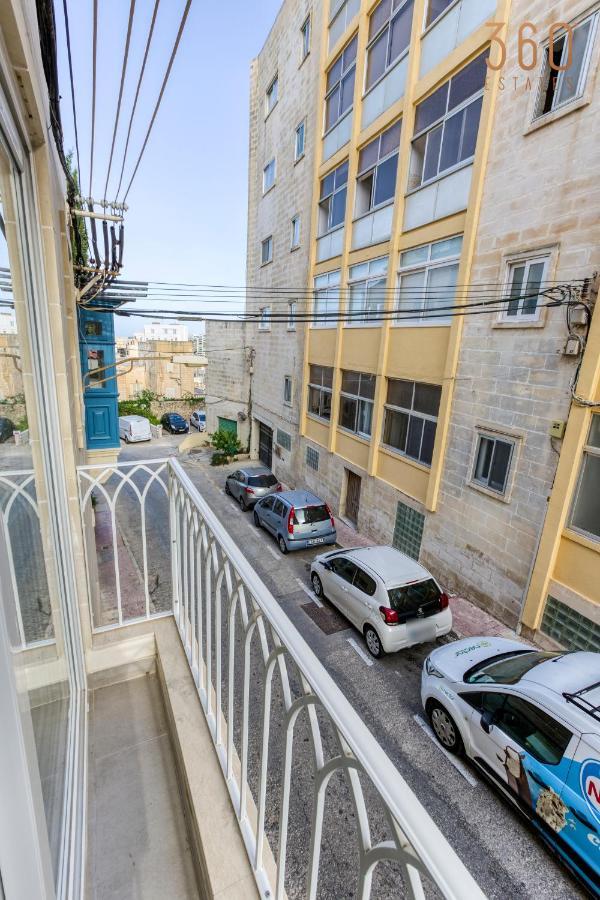 A Lovely 1Br Home With Balcony Just Off The Coast By 360 Estates Saint Julian's Exterior photo