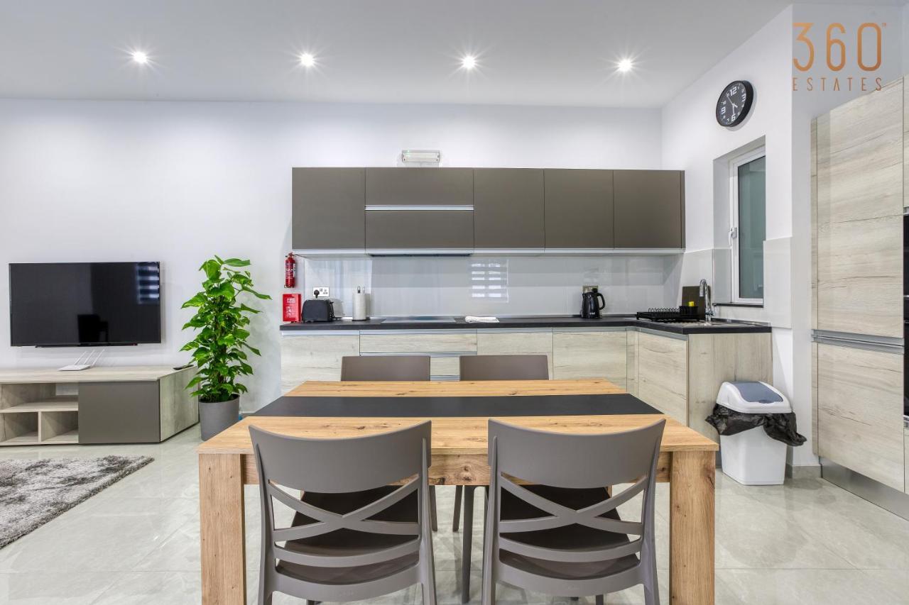 A Lovely 1Br Home With Balcony Just Off The Coast By 360 Estates Saint Julian's Exterior photo